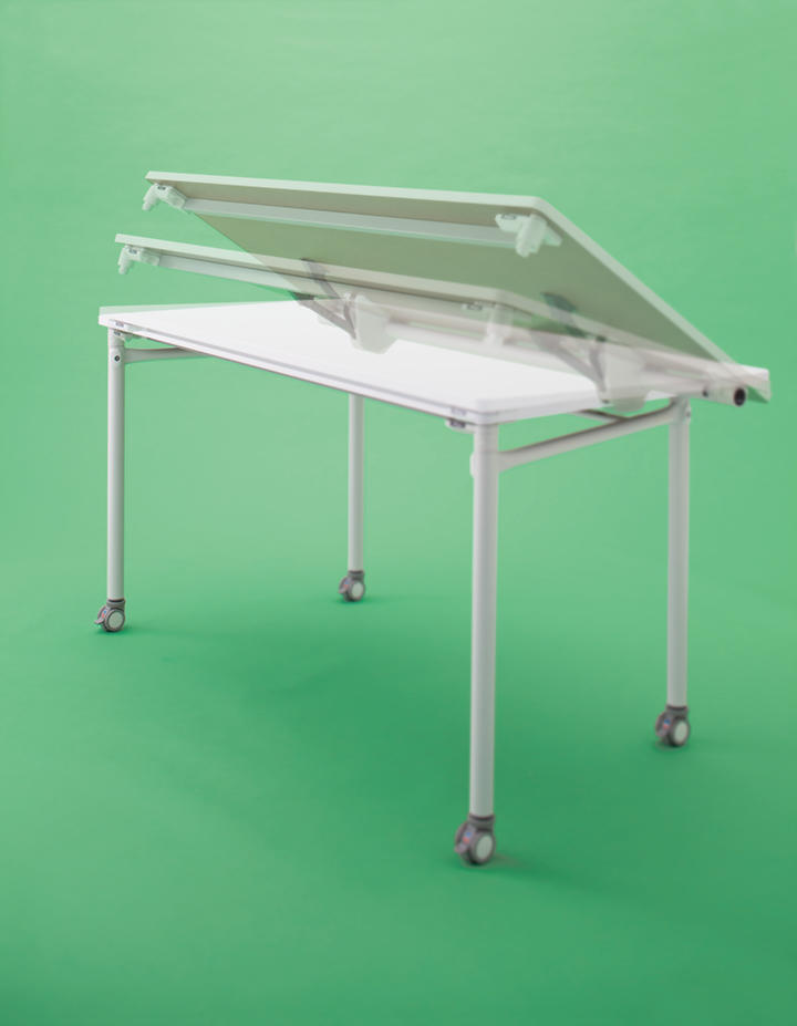 Active field folding table type