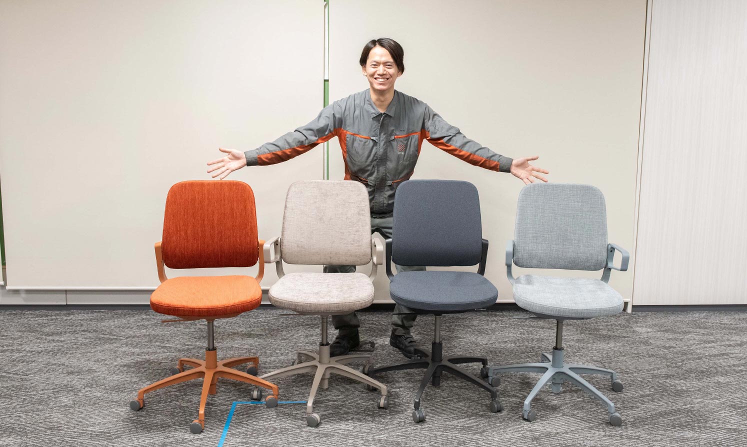 4色のLevi 下村 仁