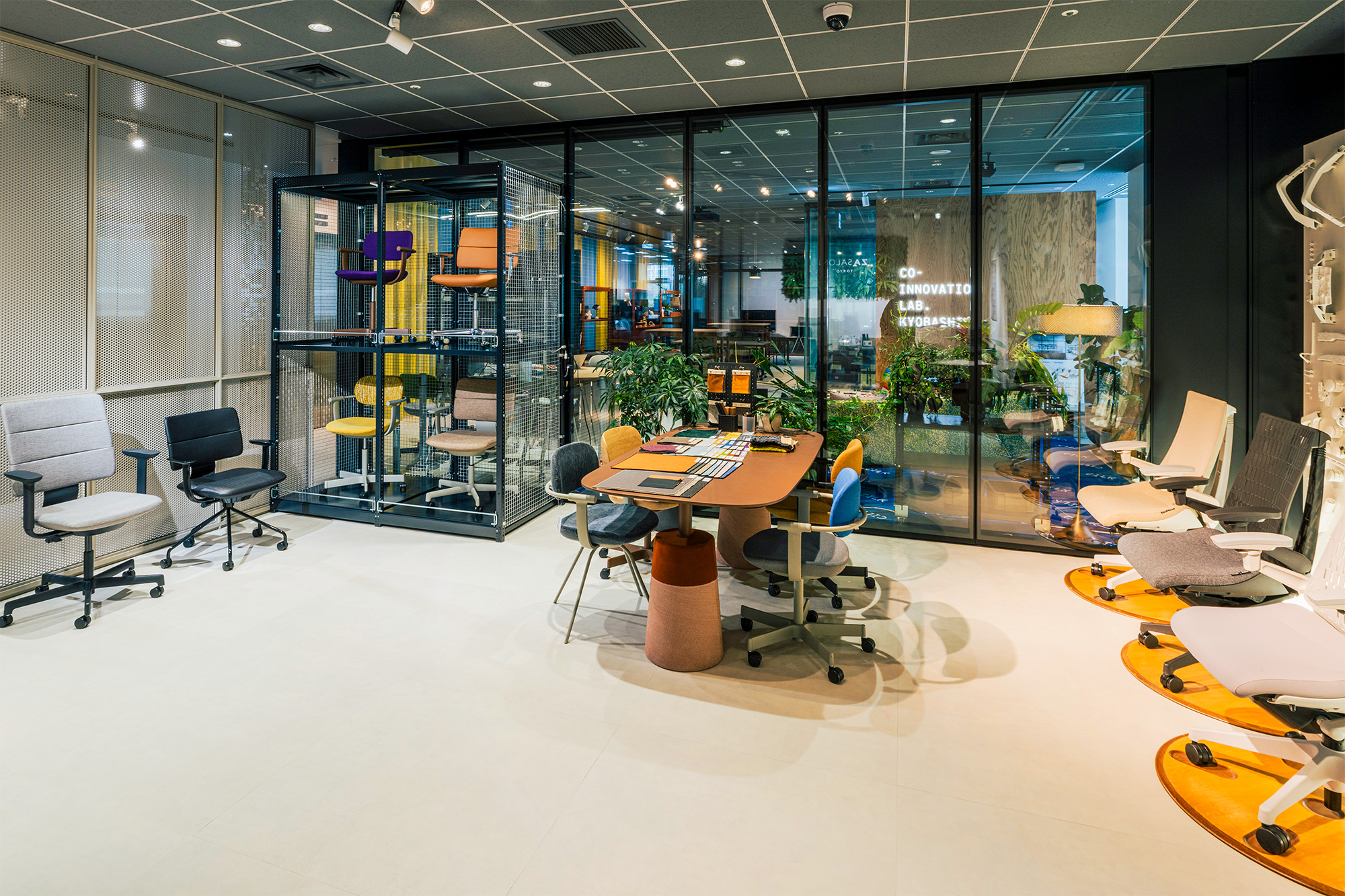ITOKI ZA SALON TOKYO